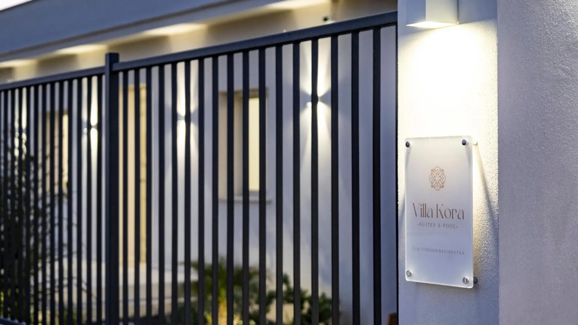 Villa Kora Suites&Pool サン・レオーネ ゲストハウス